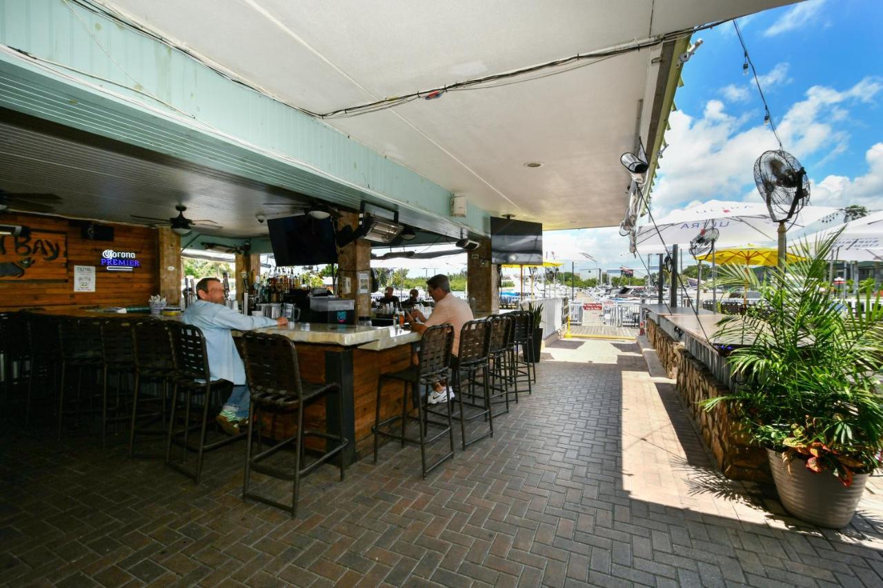 Remodeled, Huge Pool, Tiki Bar & Grill, Quiet Room 萨拉索塔 外观 照片