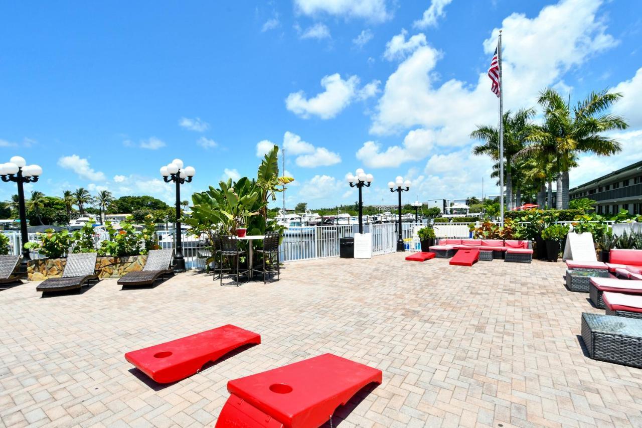 Remodeled, Huge Pool, Tiki Bar & Grill, Quiet Room 萨拉索塔 外观 照片