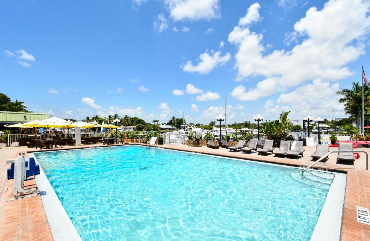 Remodeled, Huge Pool, Tiki Bar & Grill, Quiet Room 萨拉索塔 外观 照片